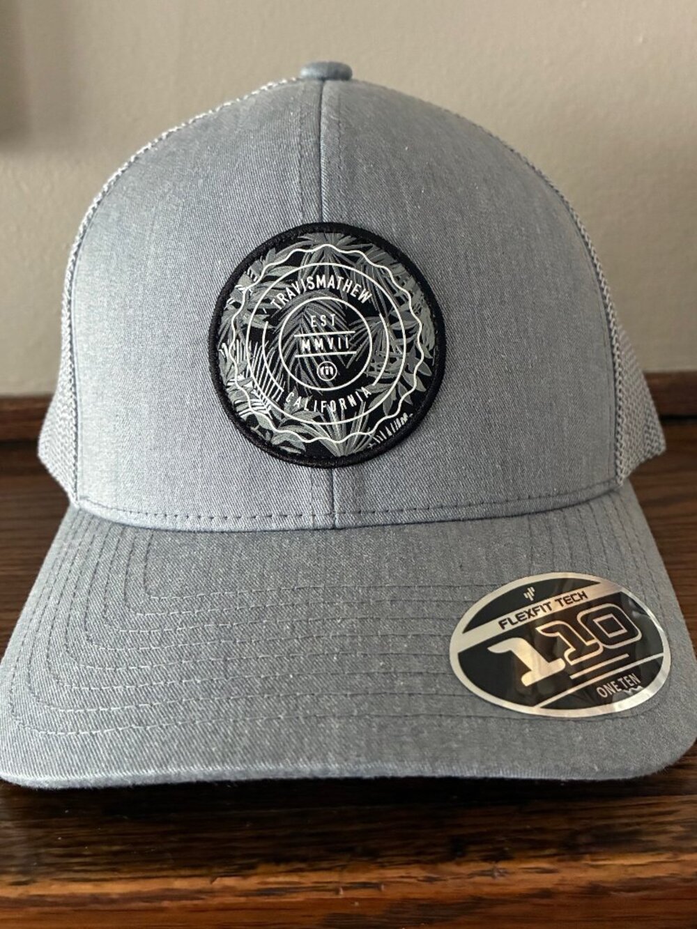 NWT TravisMathew Adult The Patch Floral Golf Hat